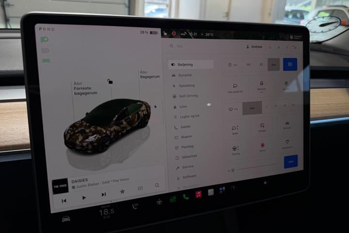 Sort Tesla Model 3 fra 2023