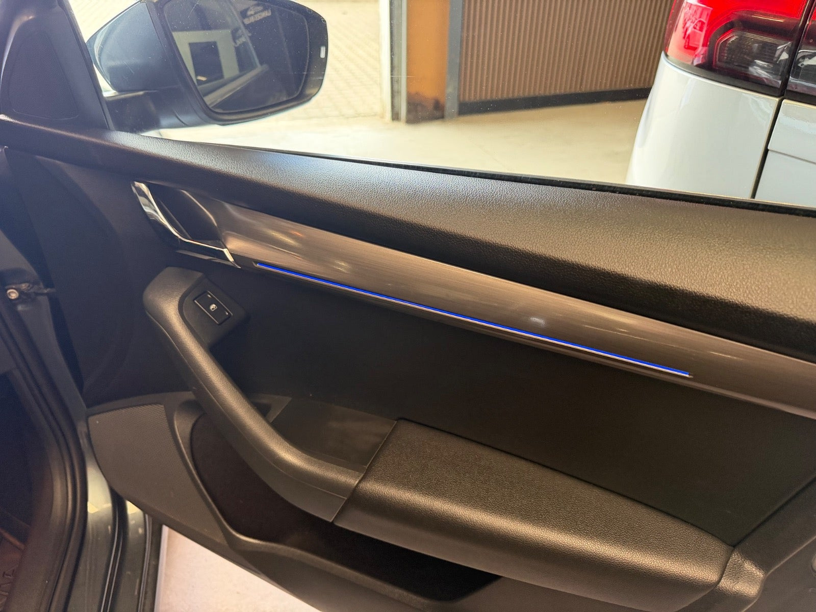Grå Skoda Octavia fra 2020