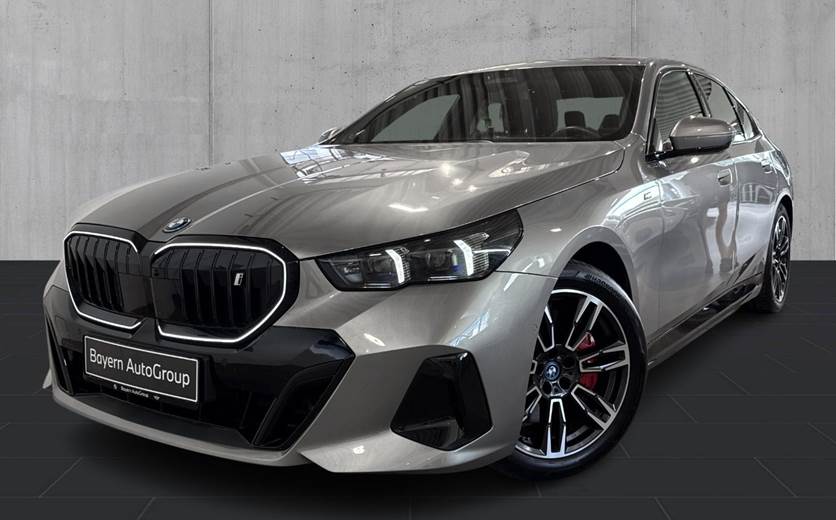 BMW i5 eDrive40 Fully Charged M-Sport