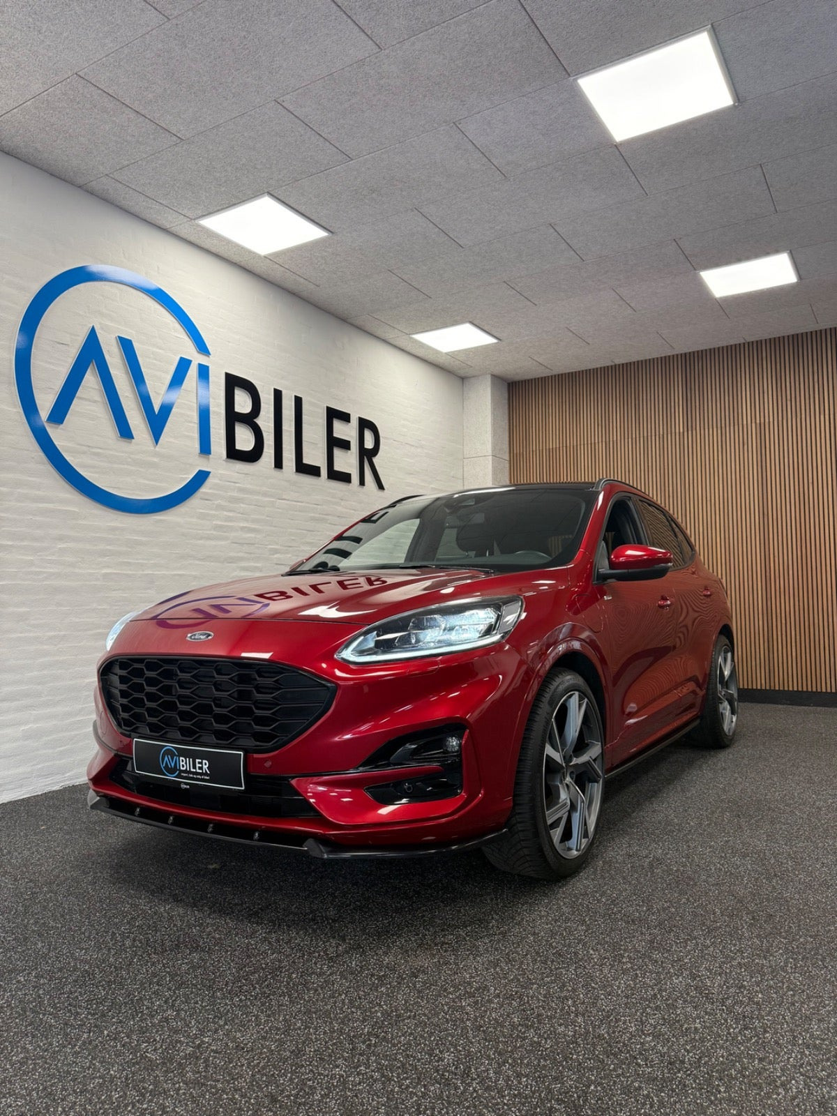 Ford Kuga 2,5 PHEV ST-Line X CVT