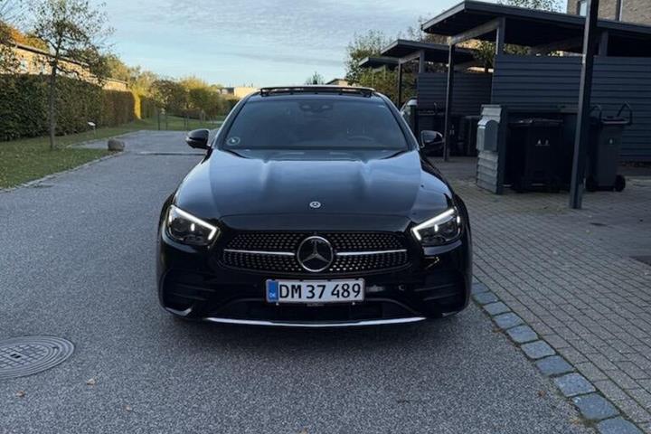 Sort Mercedes E300 e fra 2022