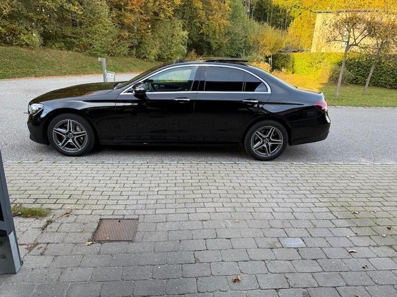 Sort Mercedes E300 e fra 2022