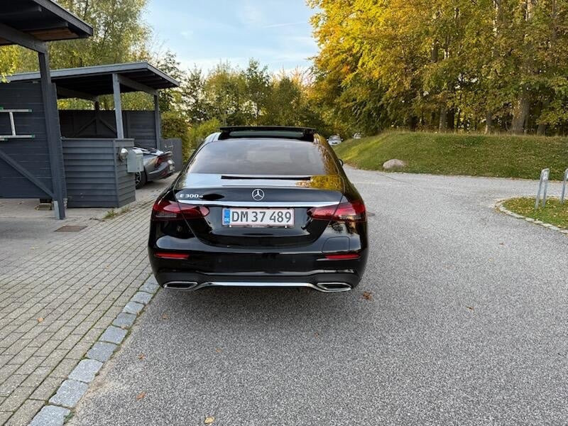 Sort Mercedes E300 e fra 2022
