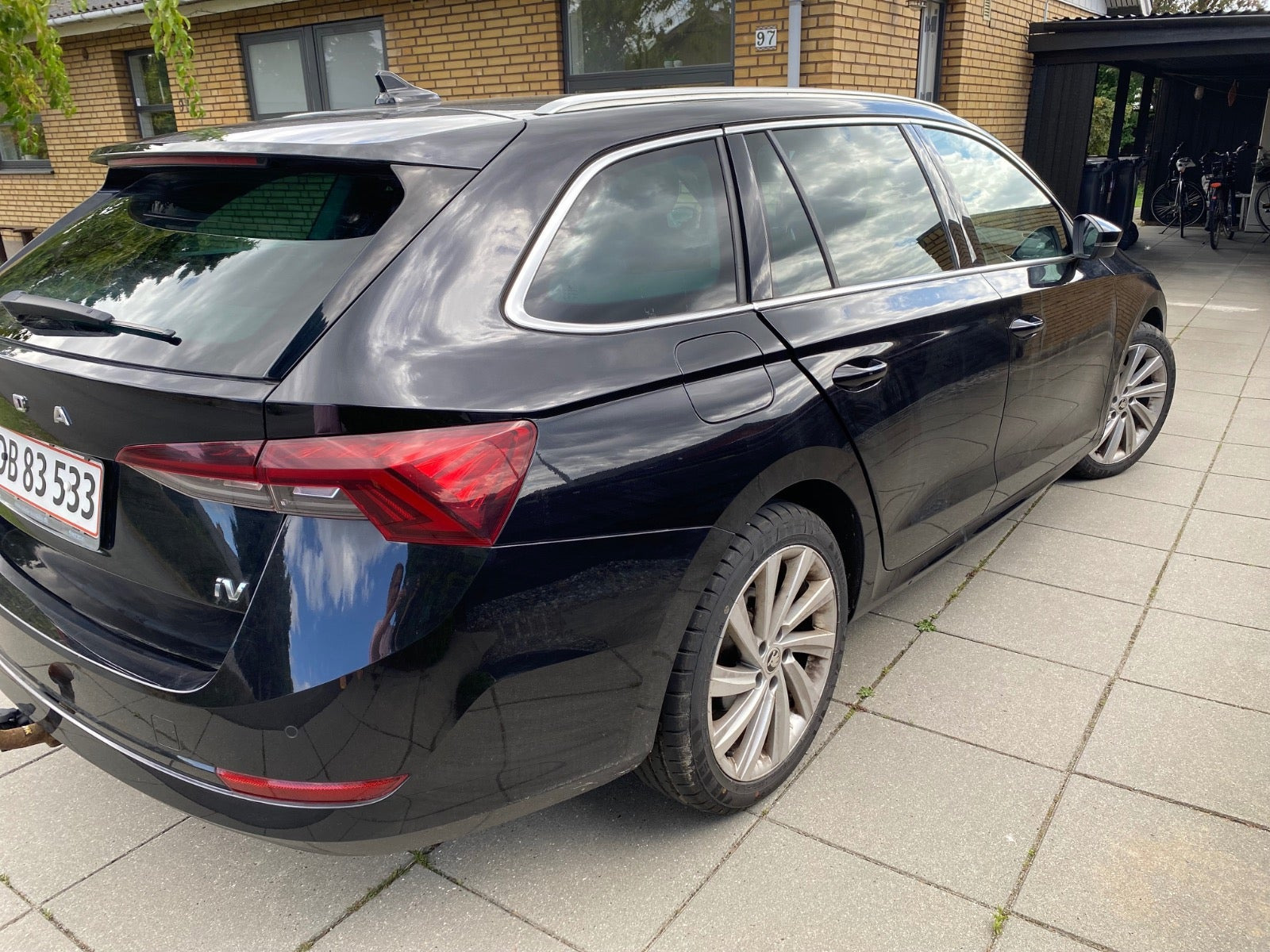 Sort Skoda Octavia fra 2021