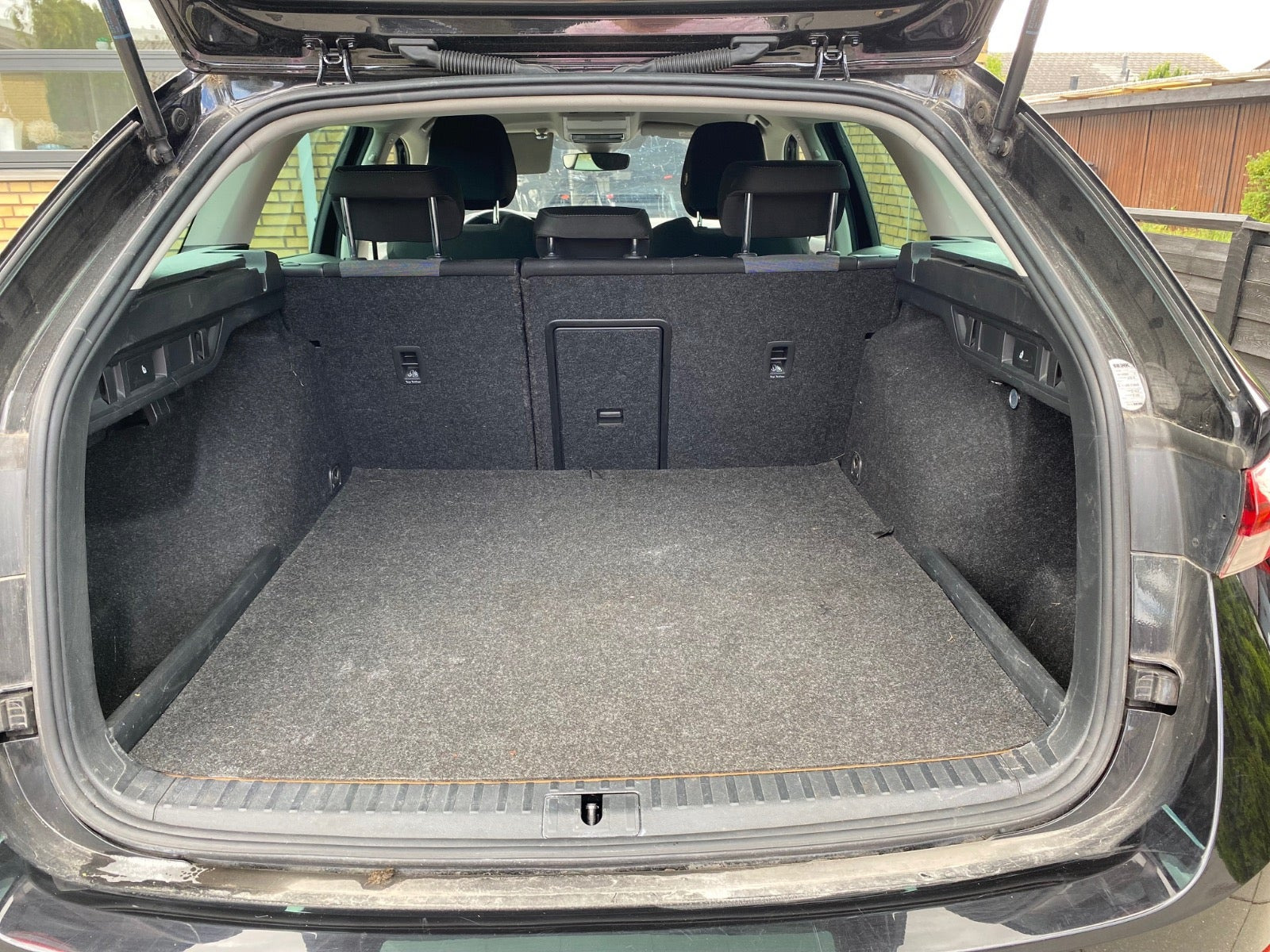 Sort Skoda Octavia fra 2021