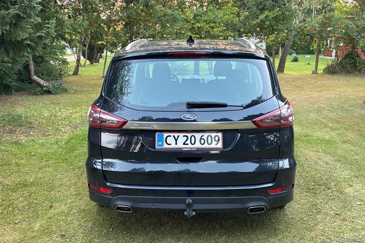 Sort Ford S-MAX fra 2020