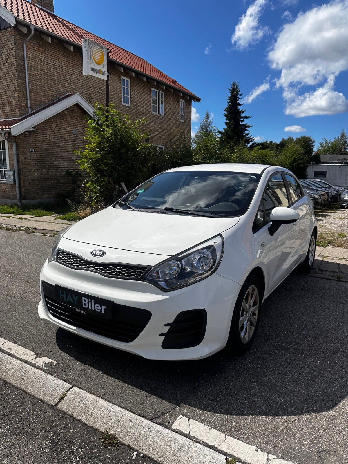 Hvid Kia Rio fra 2015