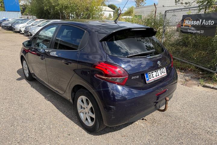 Grøn Peugeot 208 fra 2016
