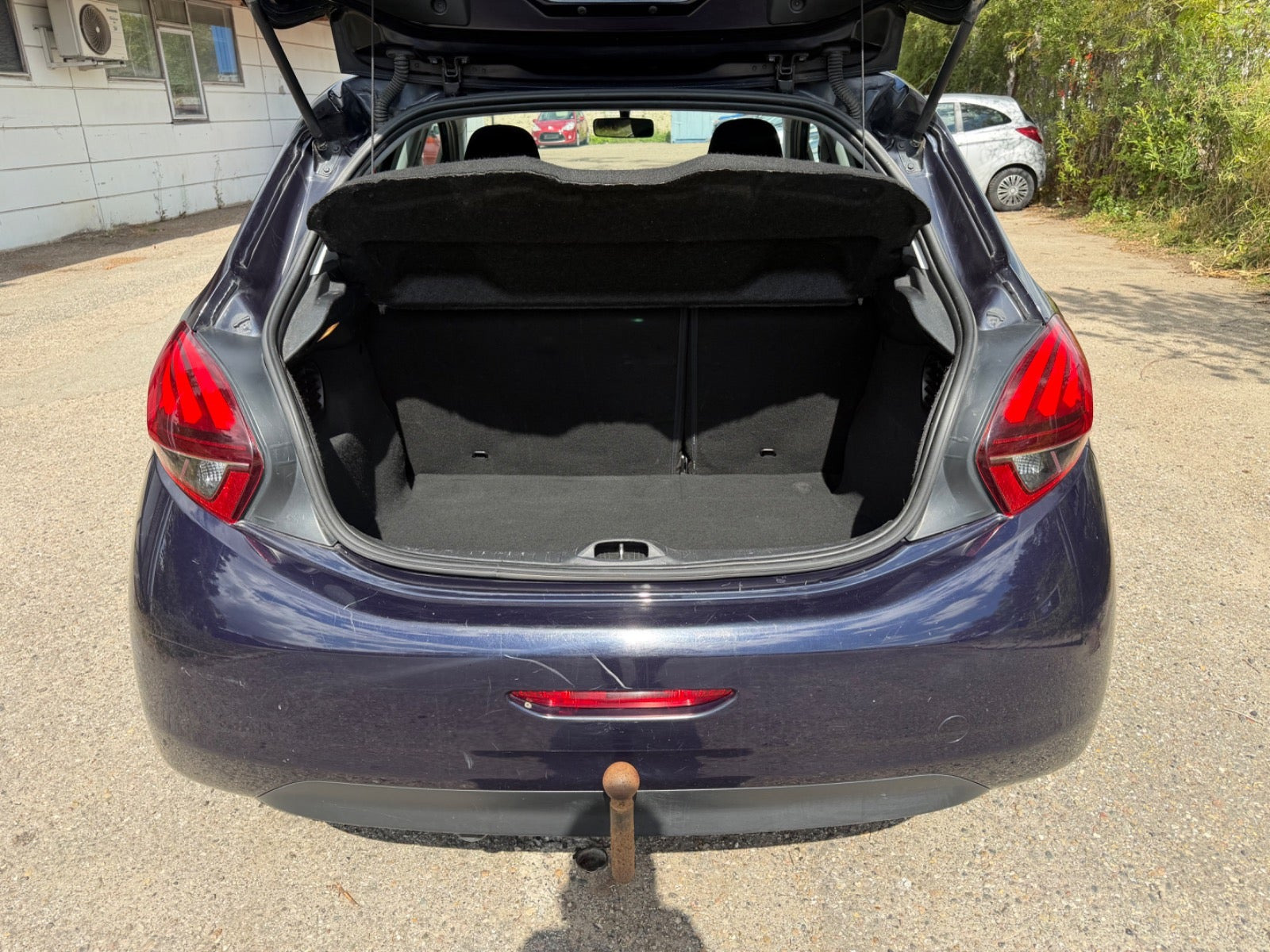 Grøn Peugeot 208 fra 2016