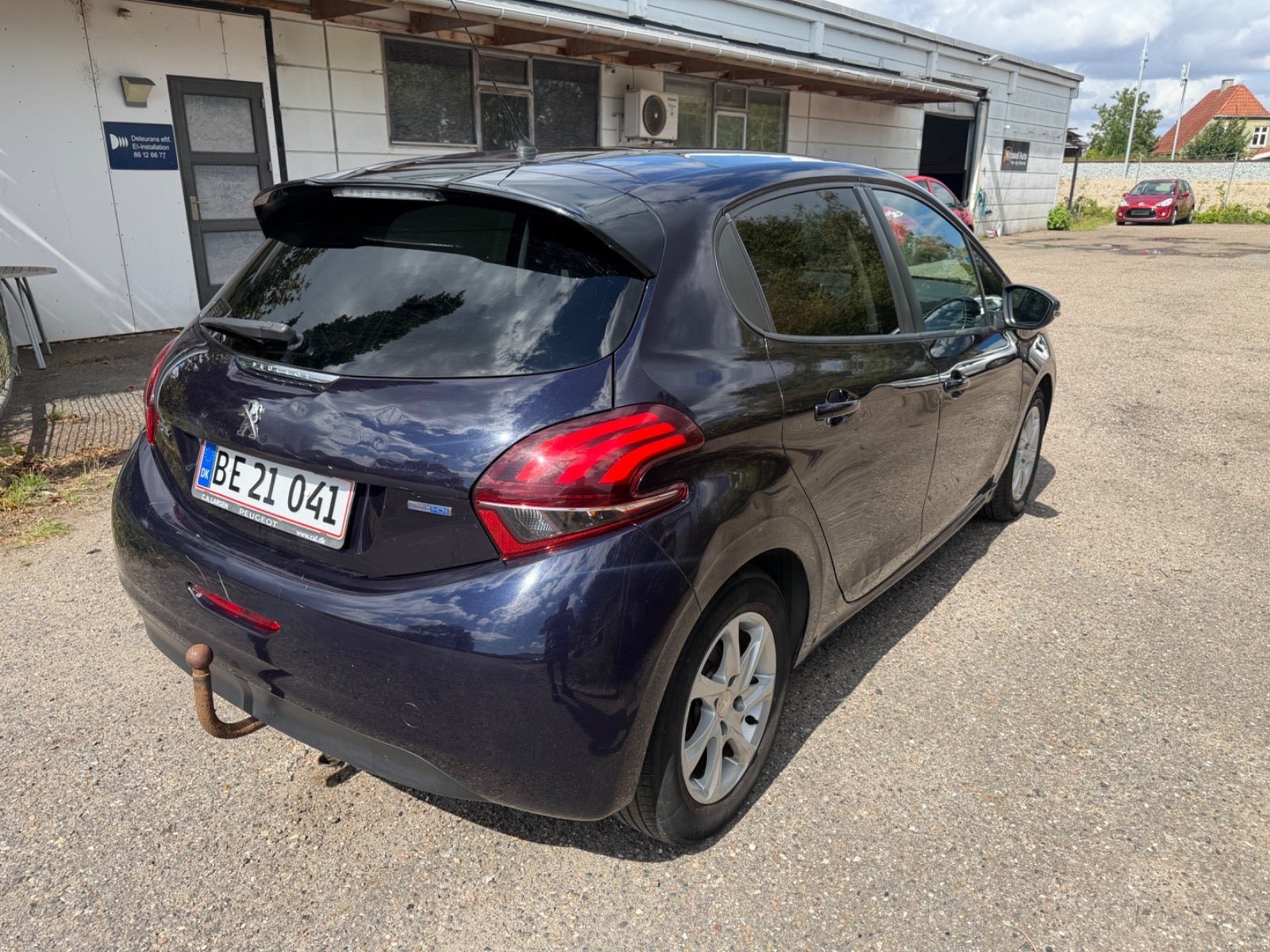 Grøn Peugeot 208 fra 2016