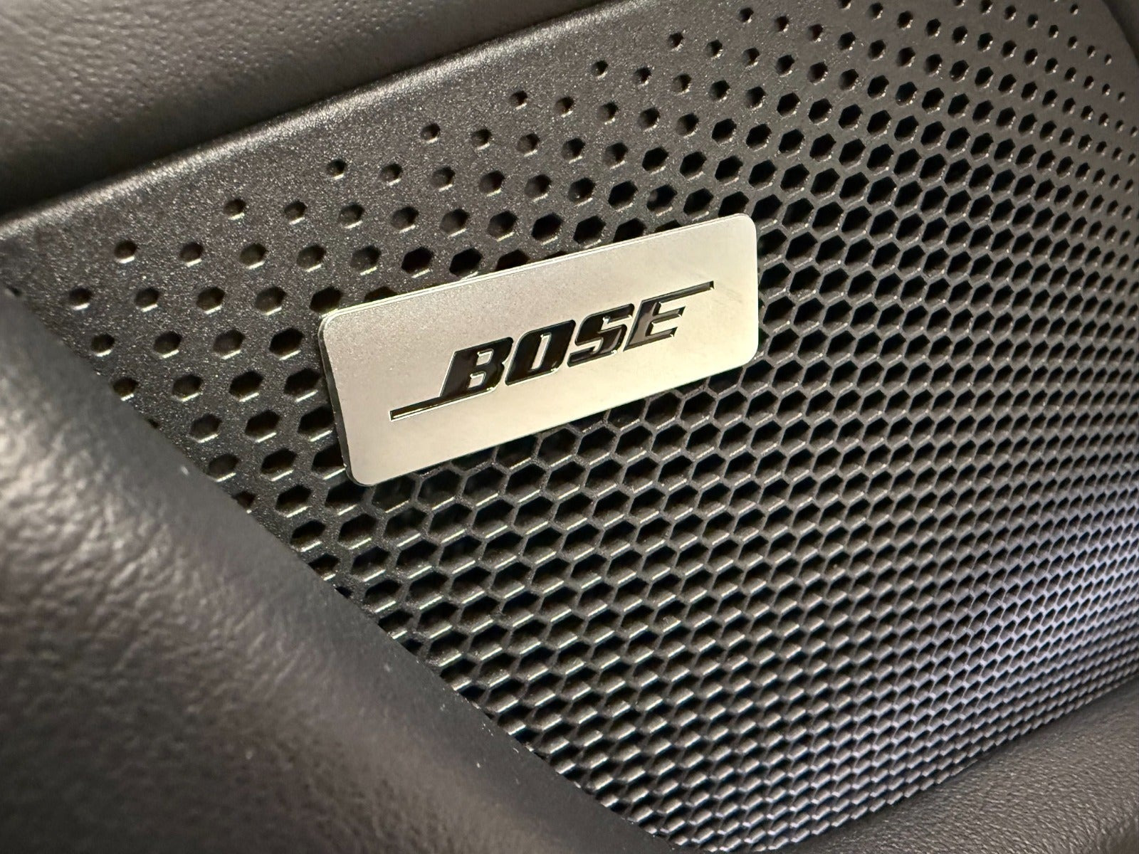 Grå Porsche Taycan fra 2022