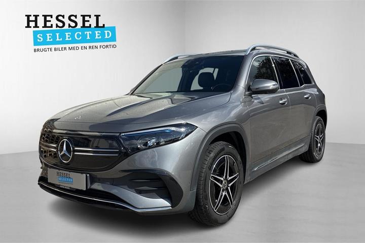 Grå Mercedes EQB350 fra 2023 set udefra