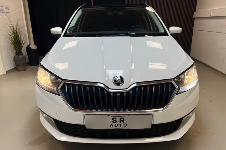 Hvid Skoda Fabia fra 2020