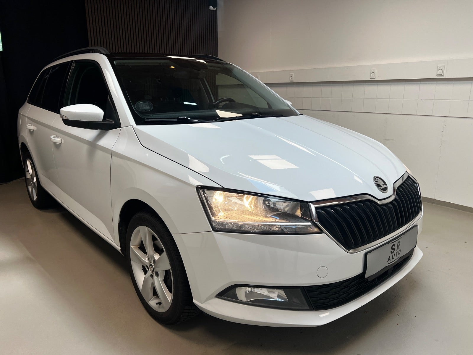 Hvid Skoda Fabia fra 2020