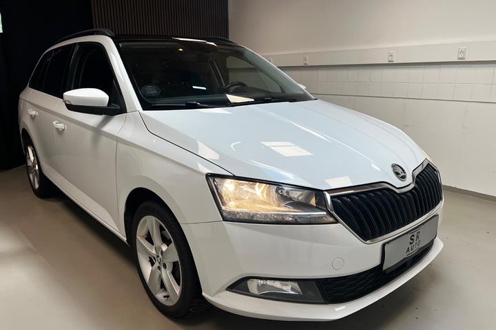 Hvid Skoda Fabia fra 2020