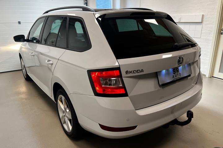 Hvid Skoda Fabia fra 2020