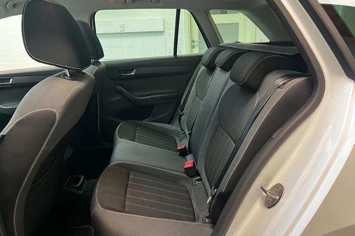 Hvid Skoda Fabia fra 2020