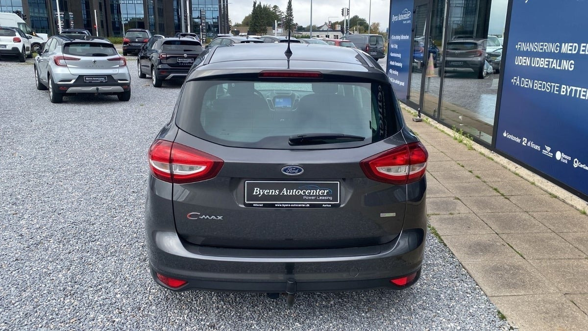 Grå Ford C-MAX fra 2017