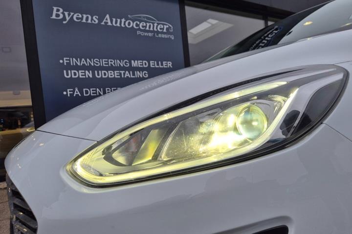Hvid Ford Fiesta fra 2021