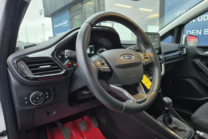 Hvid Ford Fiesta fra 2021