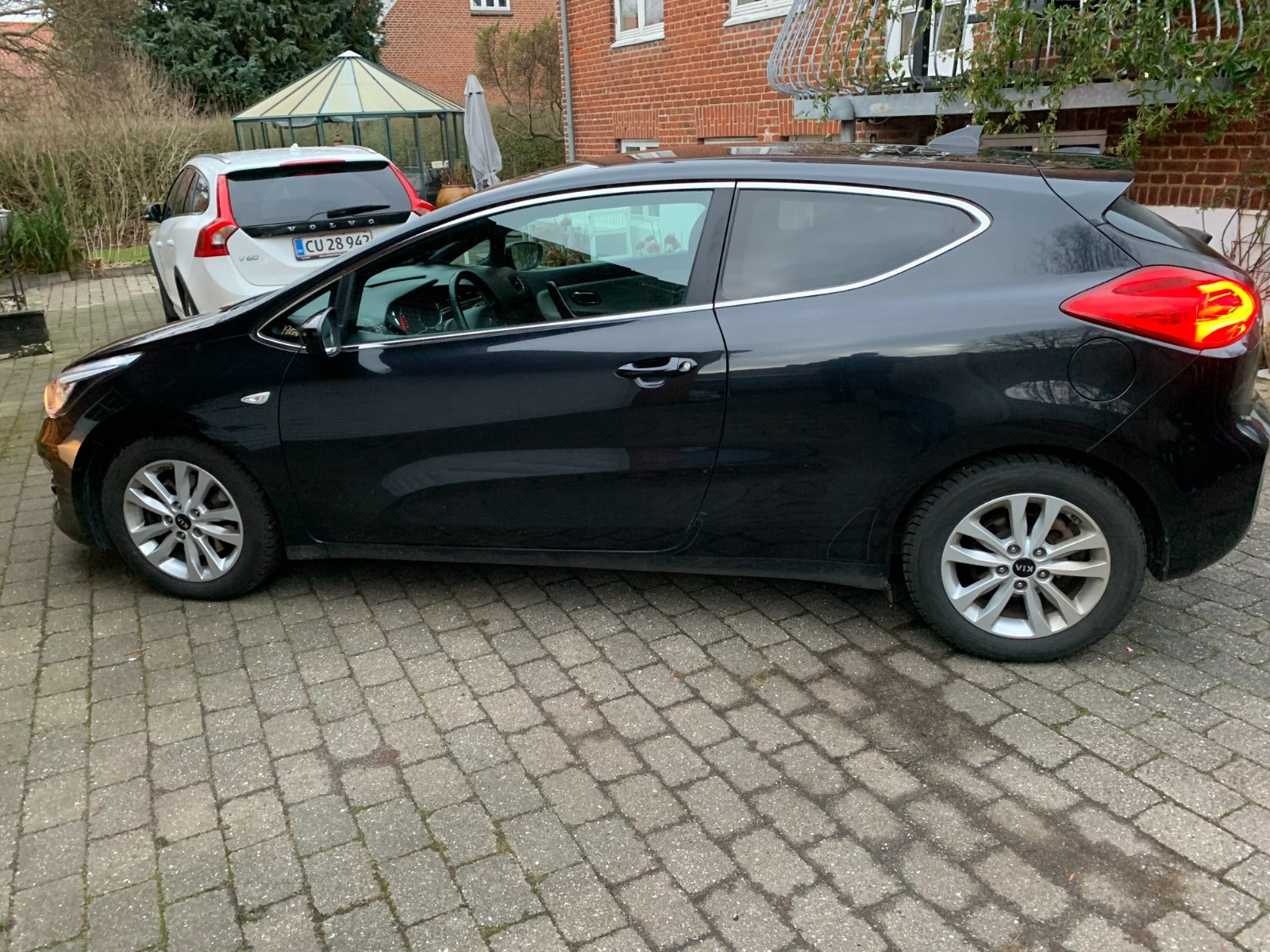 Rød Kia Ceed fra 2017