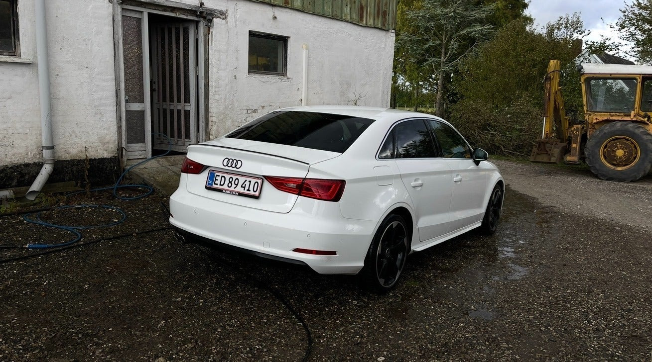 Sort Audi A3 fra 2015