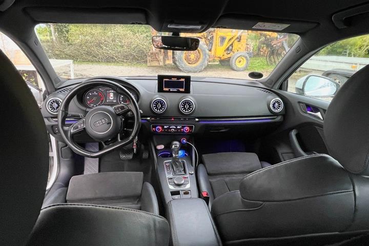 Sort Audi A3 fra 2015