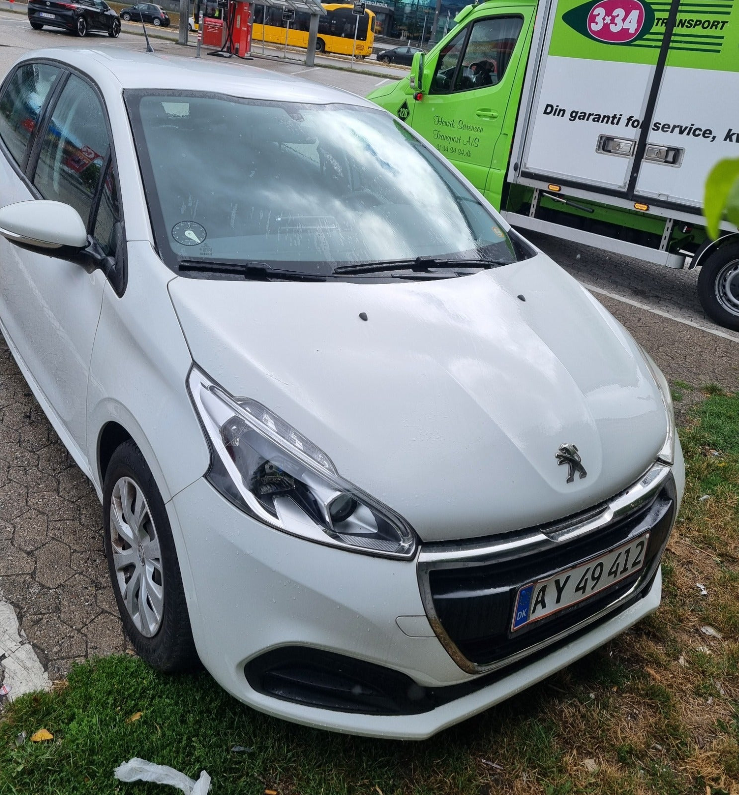undefined Peugeot 208 fra 2015