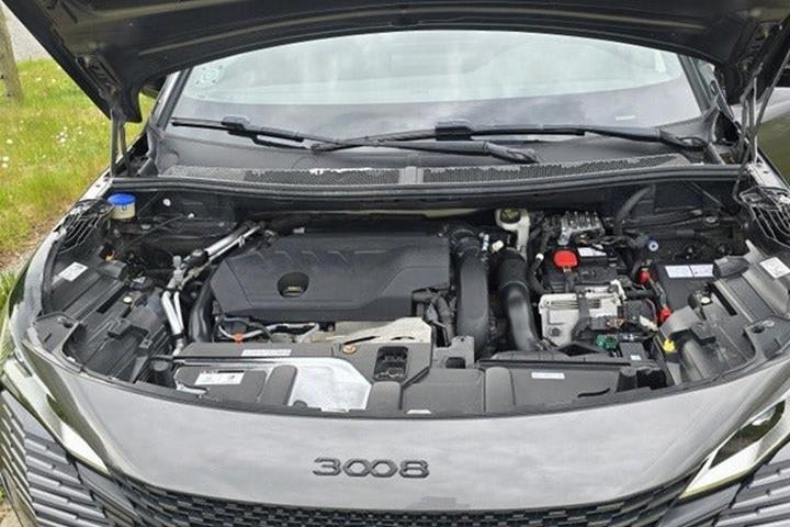 Sort Peugeot 3008 fra 2022