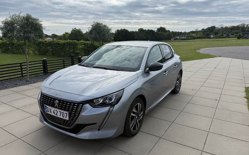Peugeot 208 1,2 PureTech 100 Allure Pack