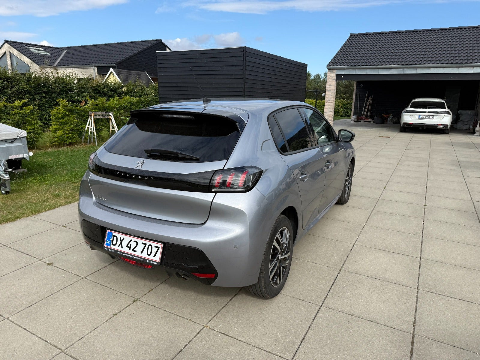 undefined Peugeot 208 fra 2023