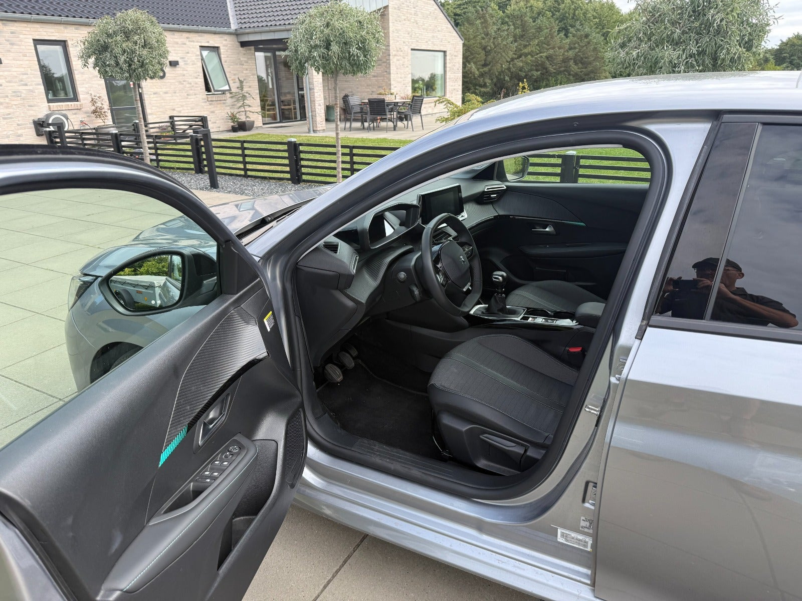 undefined Peugeot 208 fra 2023