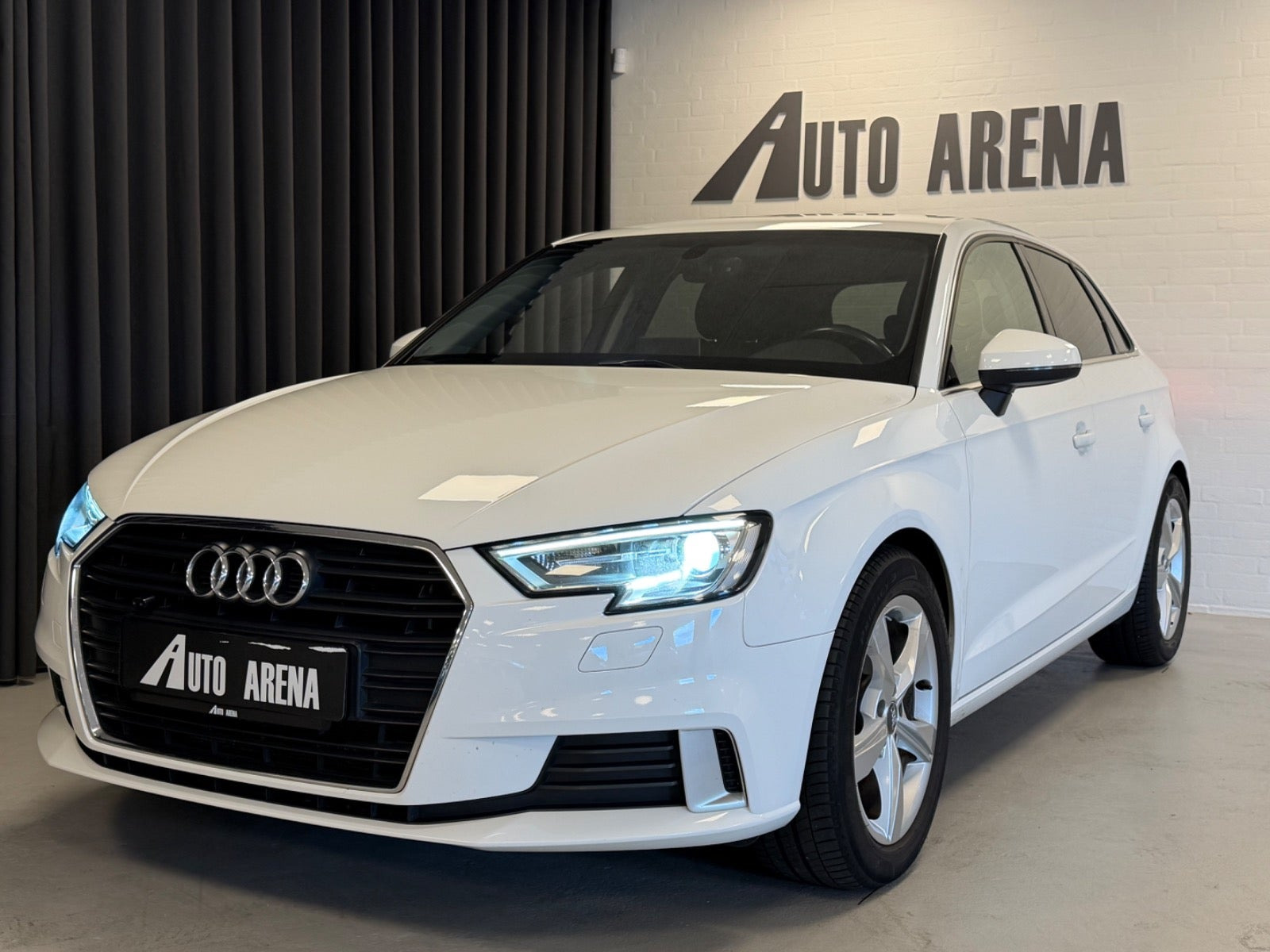 Hvid Audi A3 fra 2017