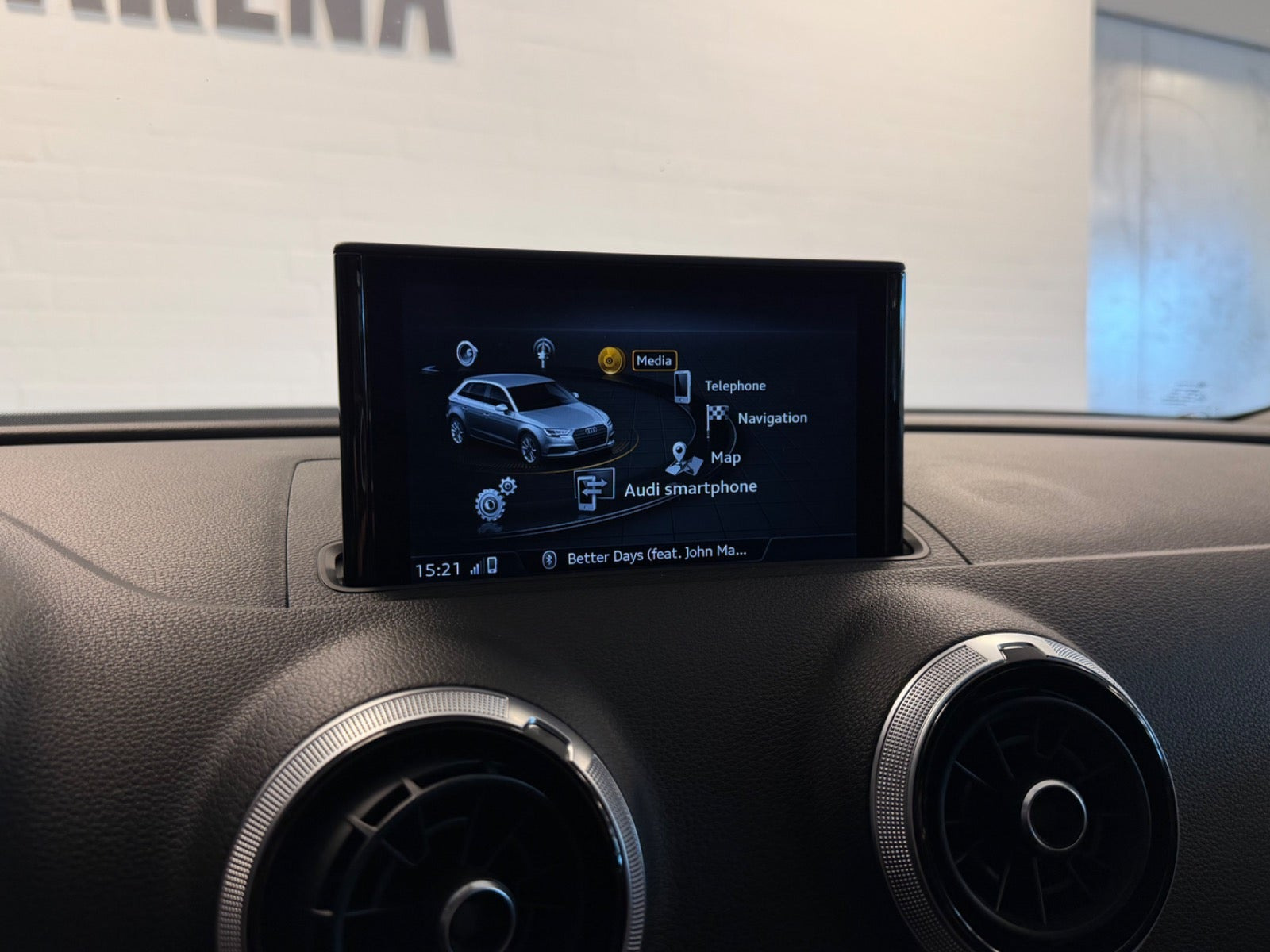 Hvid Audi A3 fra 2017