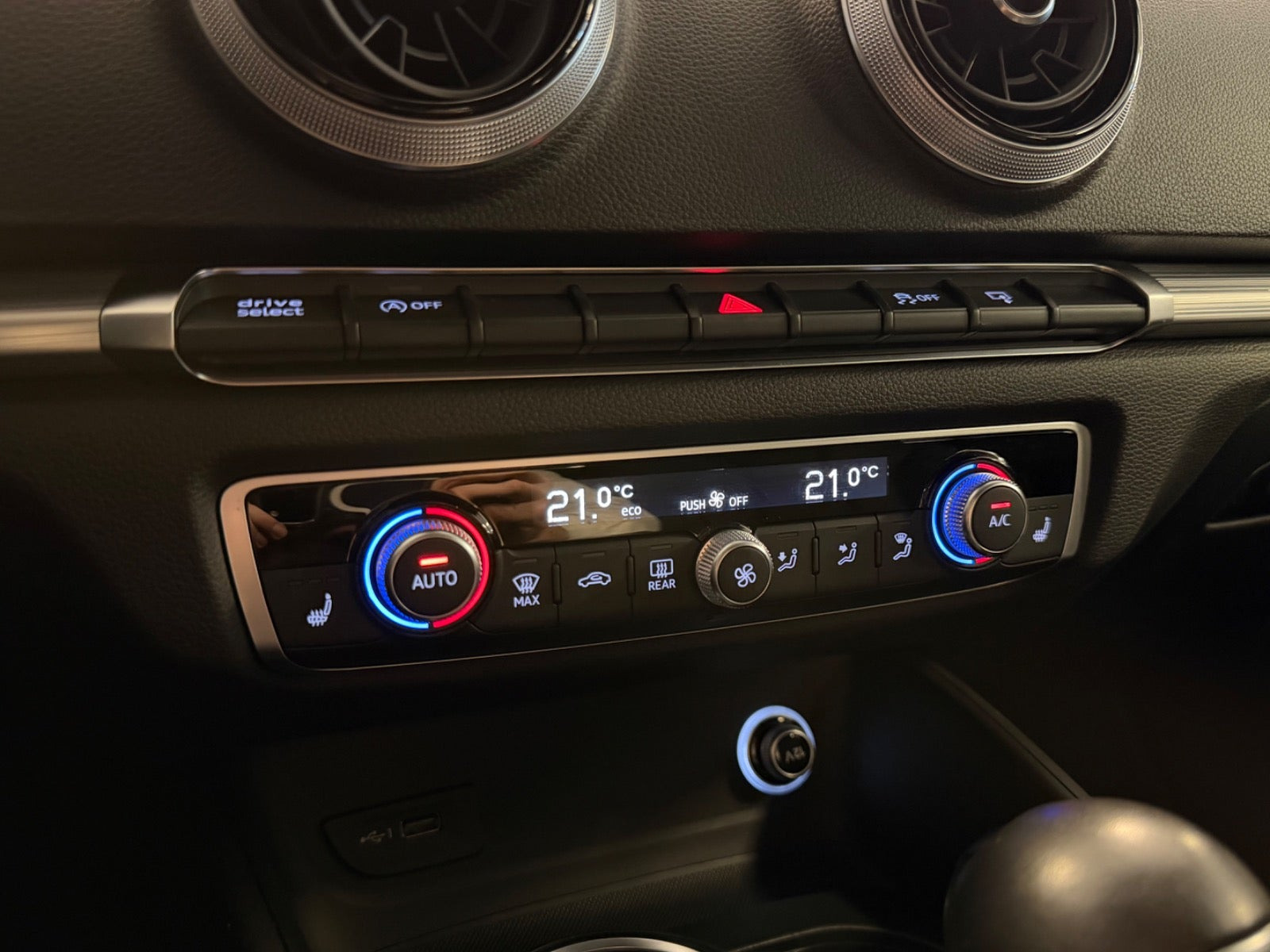 Hvid Audi A3 fra 2017