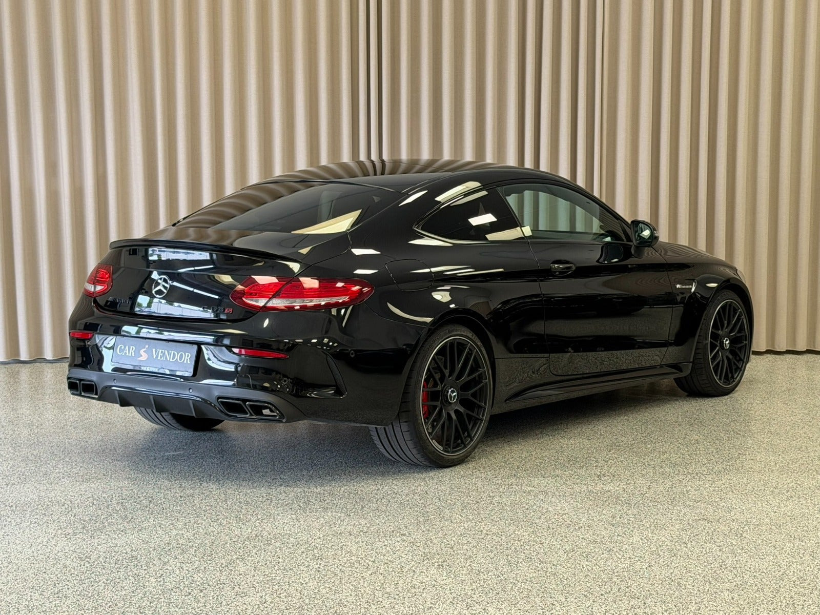 Sort Mercedes C63 fra 2016