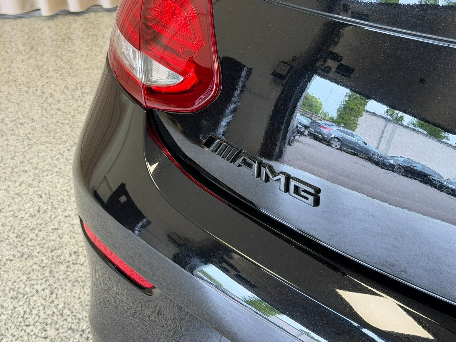 Sort Mercedes C63 fra 2016