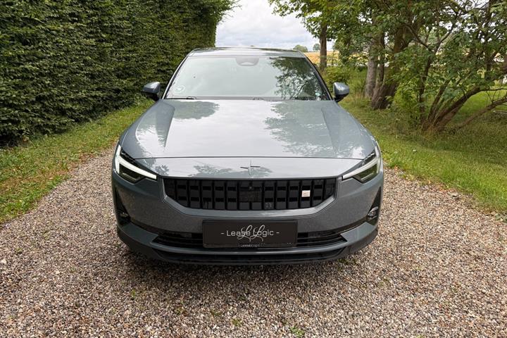 Grå Polestar 2 fra 2023