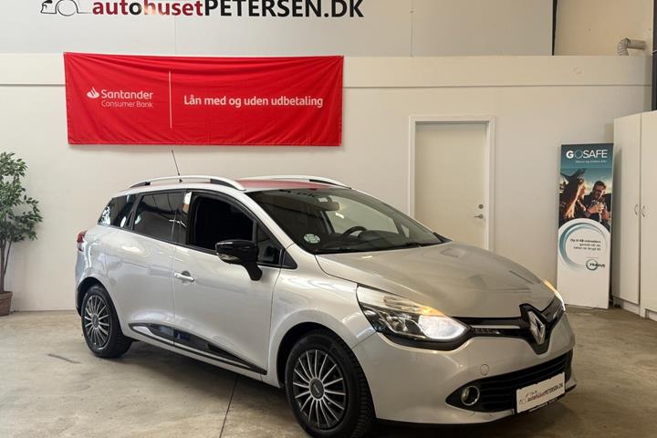 Sort Renault Clio IV fra 2015 set udefra