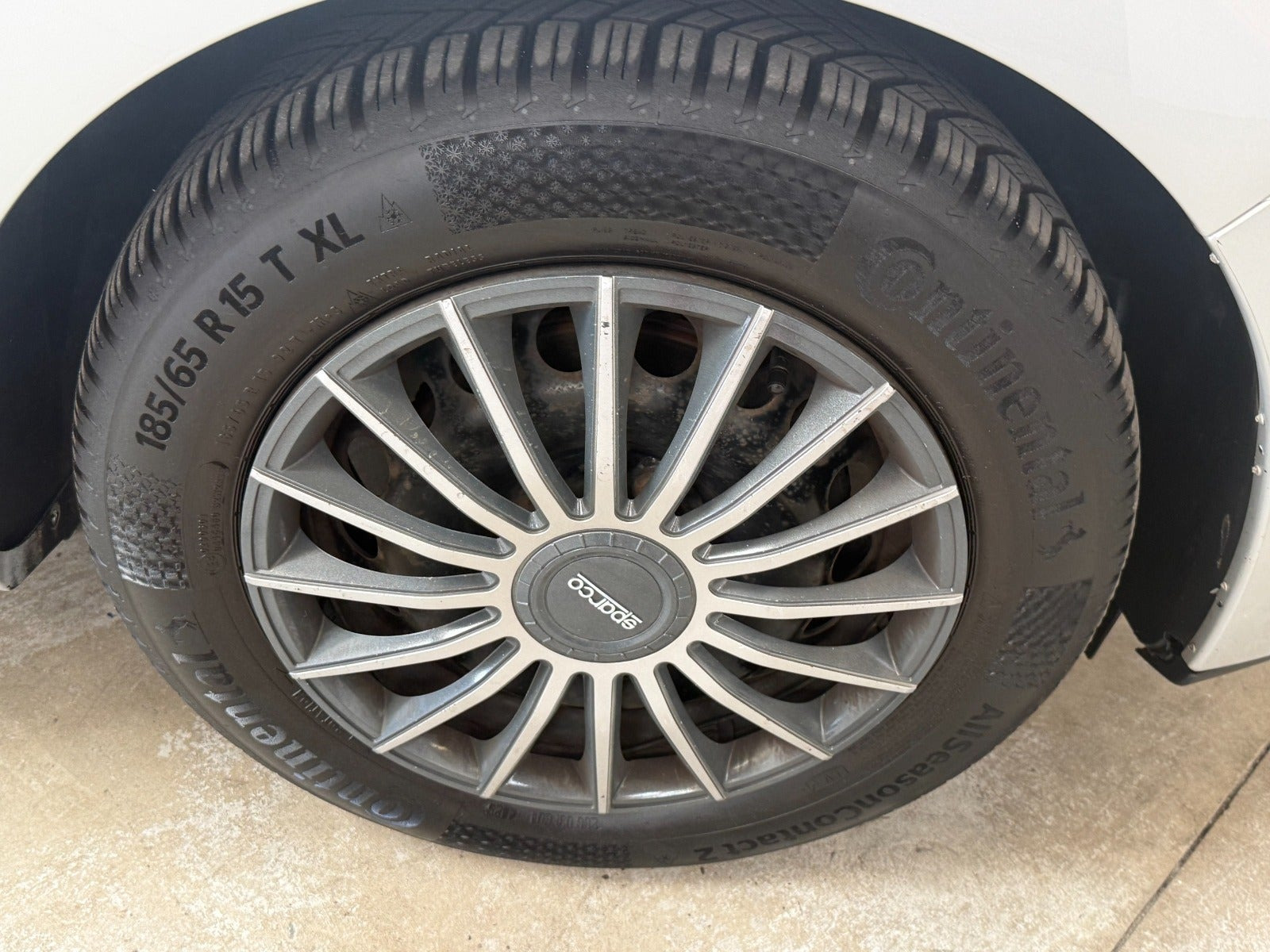 Sort Renault Clio IV fra 2015