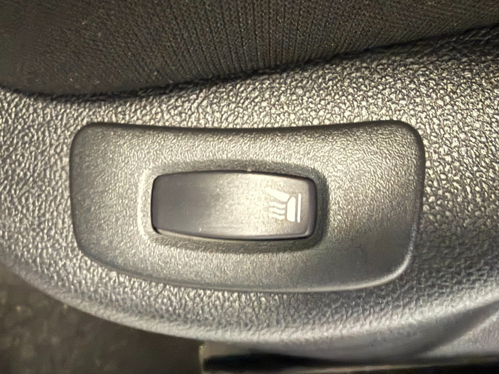 Sort Renault Clio IV fra 2015