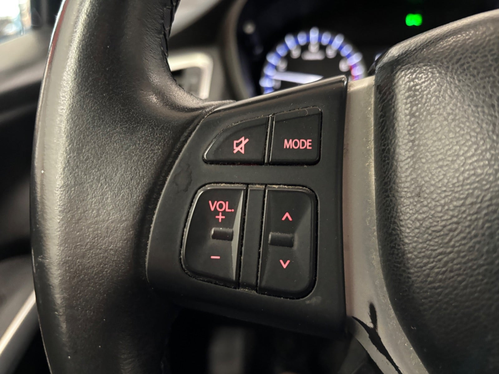 Blå Suzuki S-Cross fra 2016