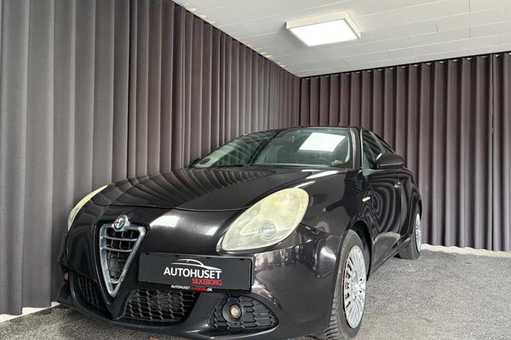 undefined Alfa Romeo Giulietta fra 2011