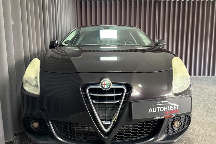 undefined Alfa Romeo Giulietta fra 2011