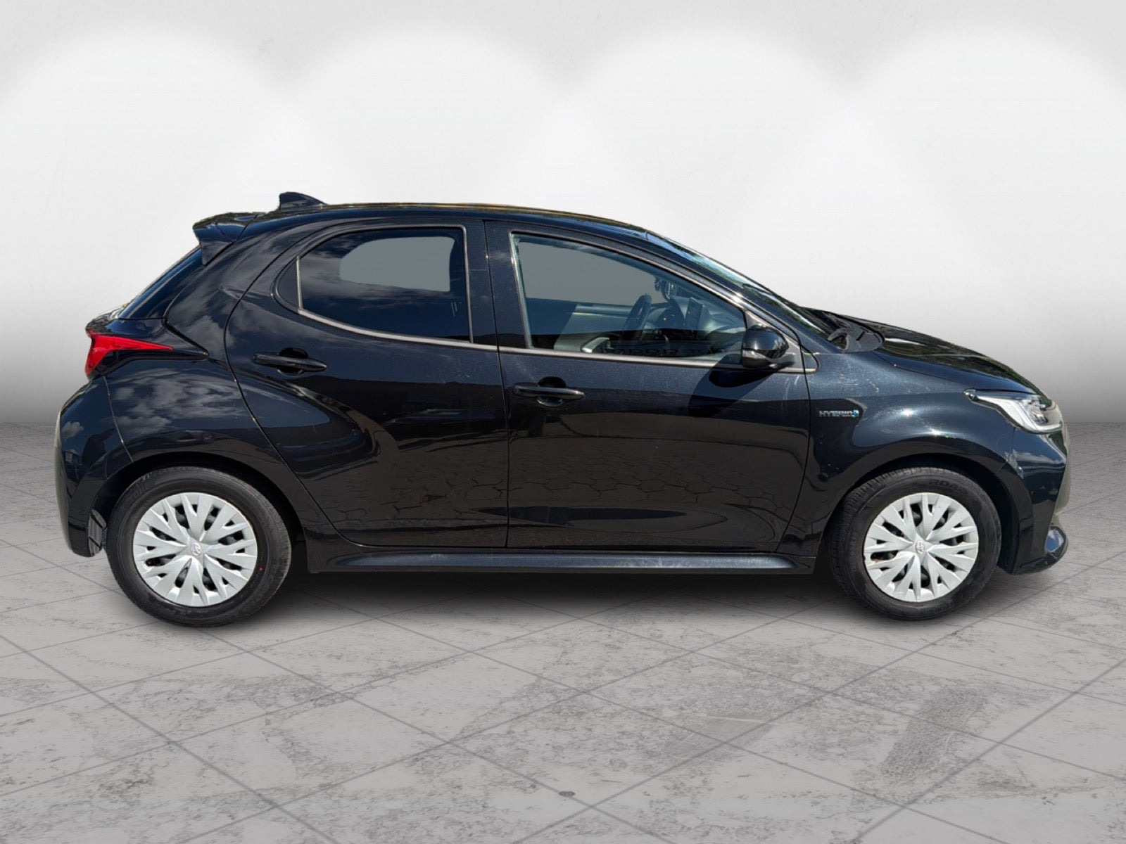 Sort Toyota Yaris fra 2020