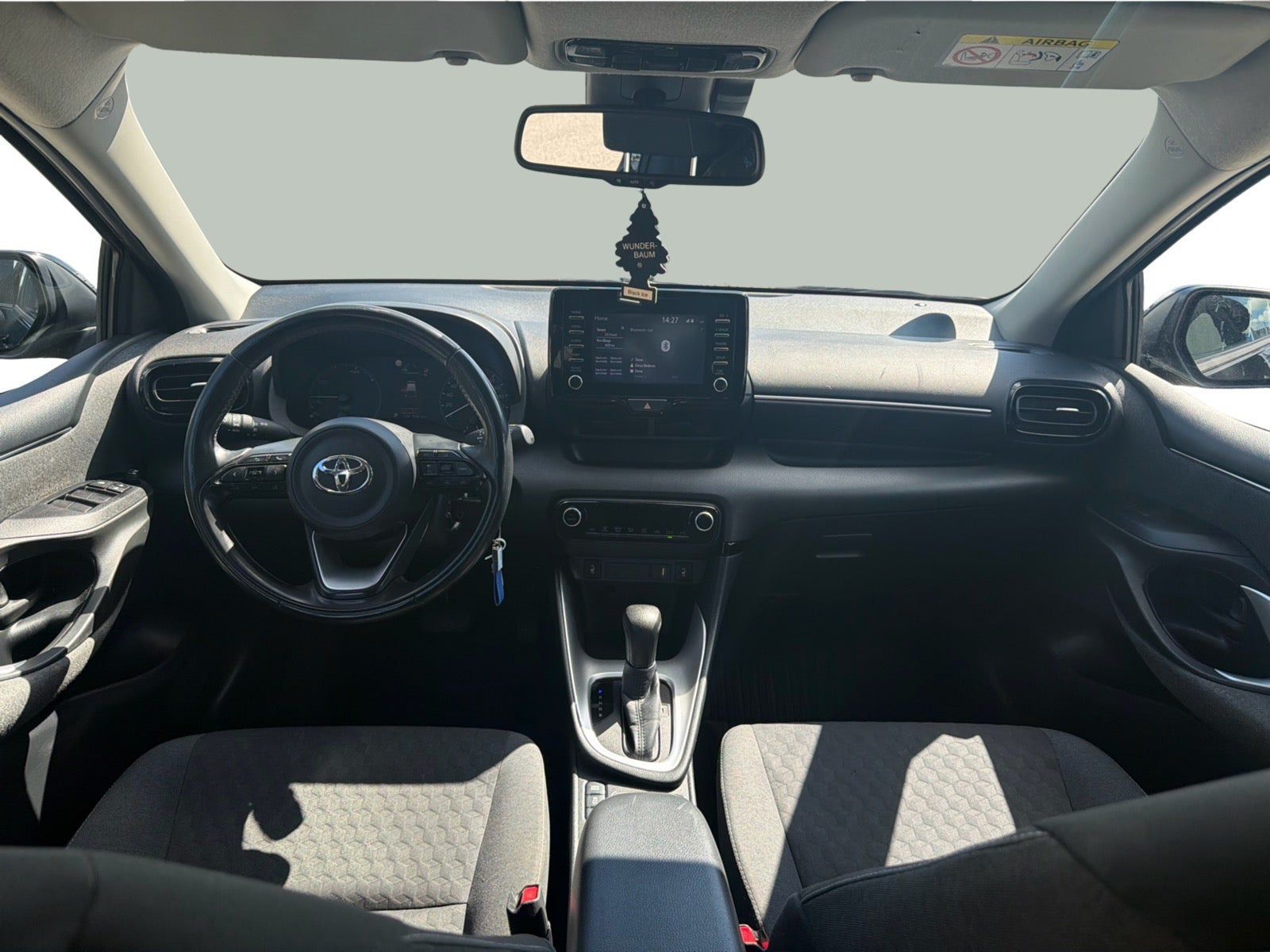 Sort Toyota Yaris fra 2020