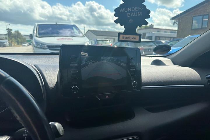 Sort Toyota Yaris fra 2020