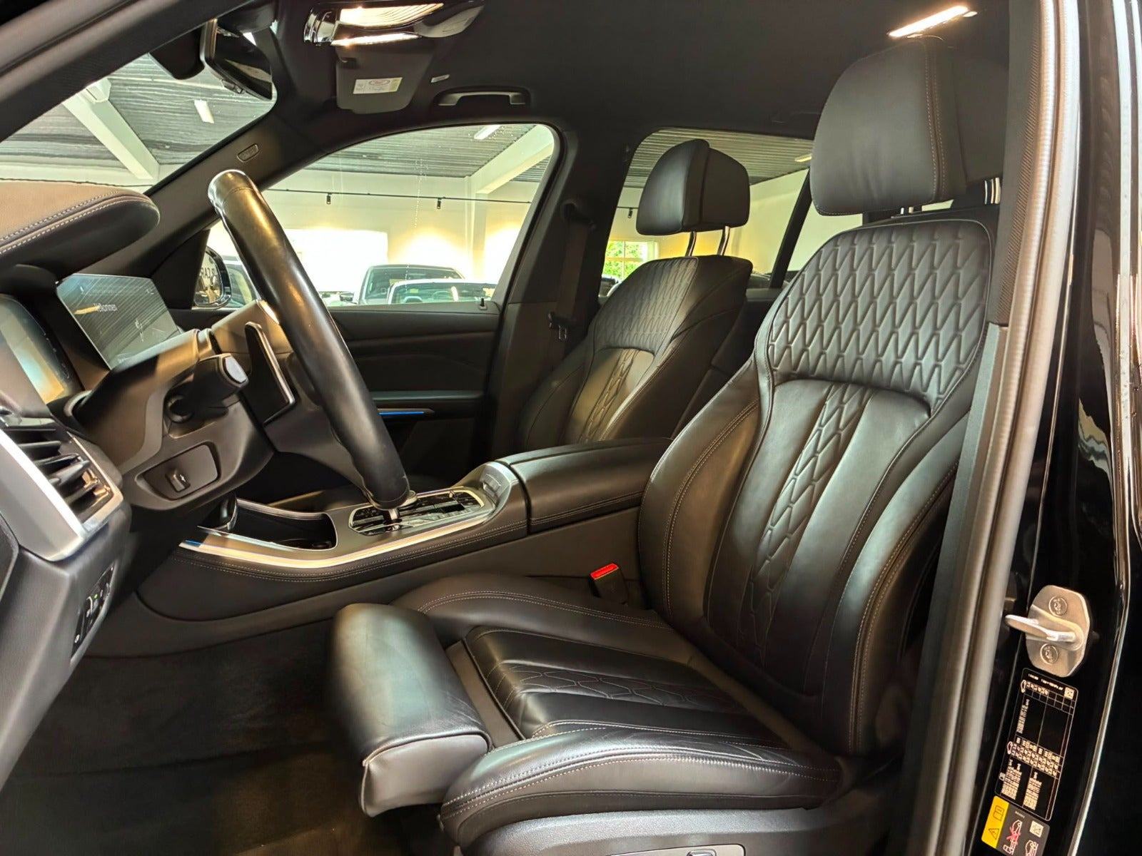 Sort BMW X5 fra 2023