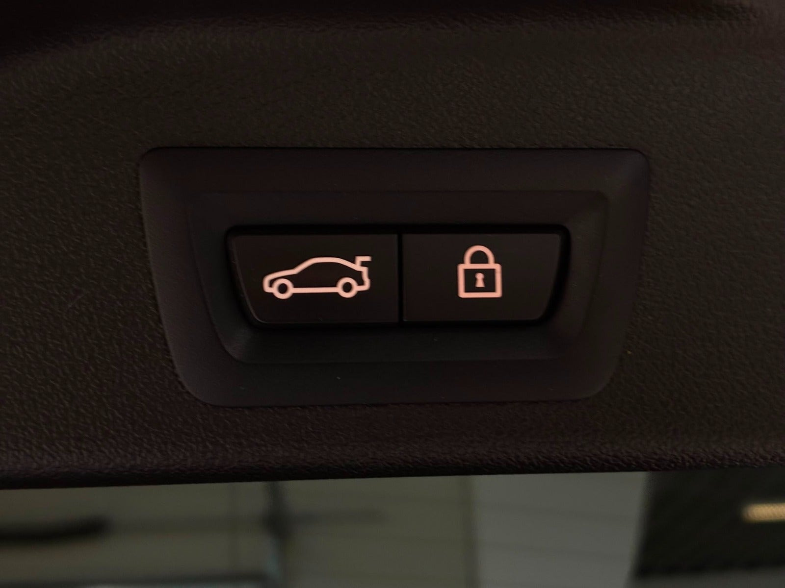 Sort BMW X5 fra 2023