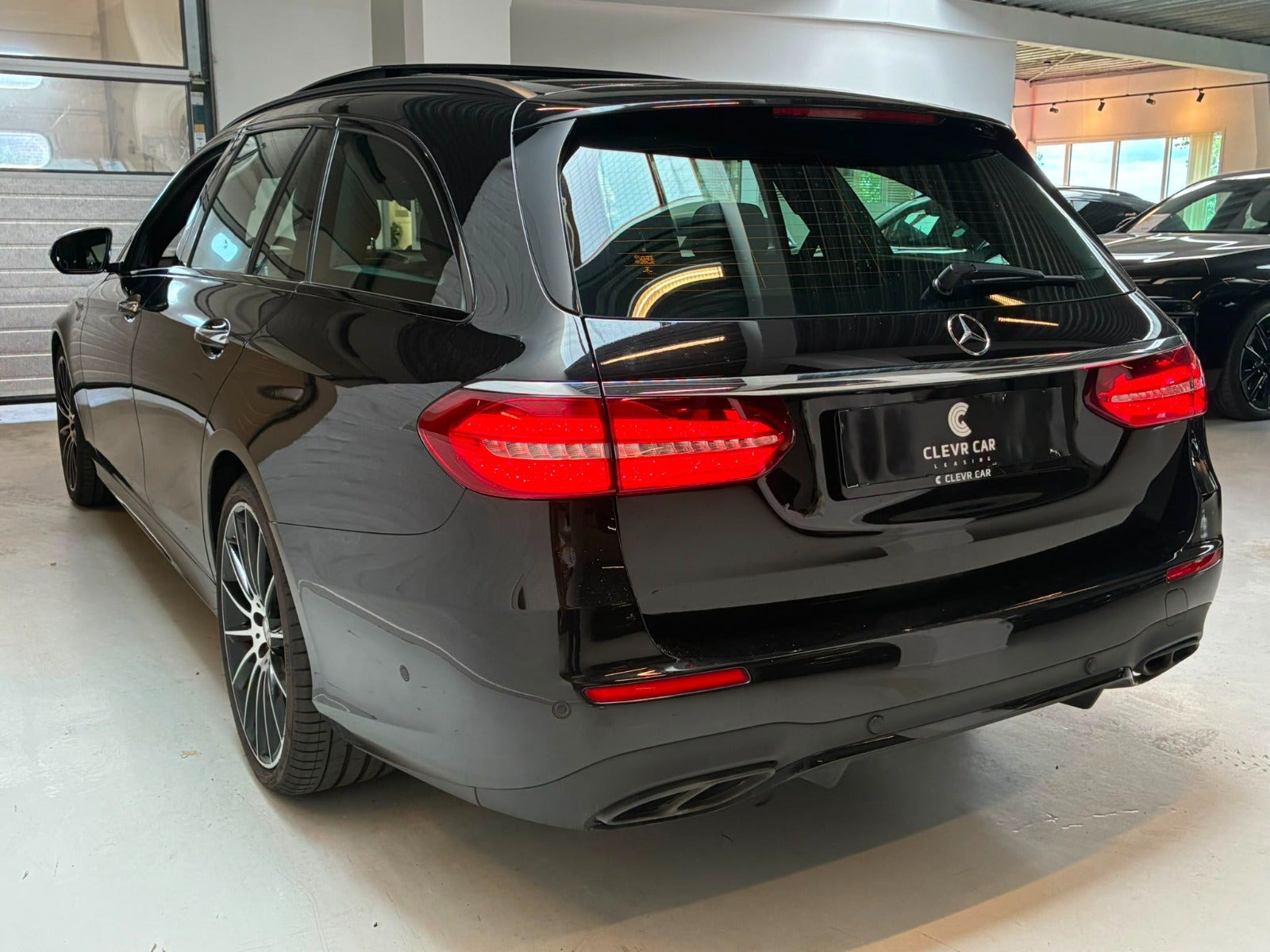Sort Mercedes E43 fra 2017